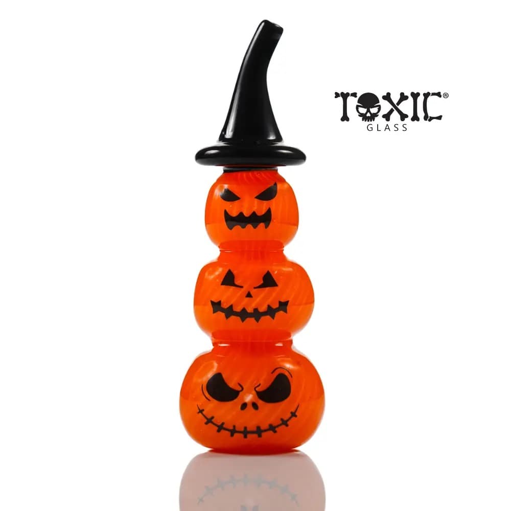 TXH20 – Toxic Pumpkin Hand pipe