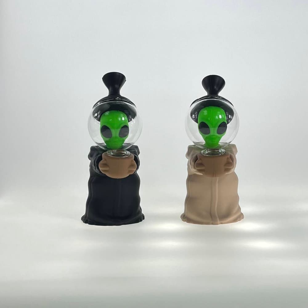 F42 - 6.7" Design Alien Silicone Bubbler with Glass Helmet alternate view