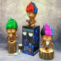 V17- Troll Design Water Pipe