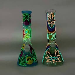 F132 - 10" Glow in the Dark Leaf with 420 Design Beaker